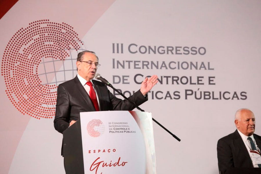 helvecio-congresso-irb-politicas-publicas