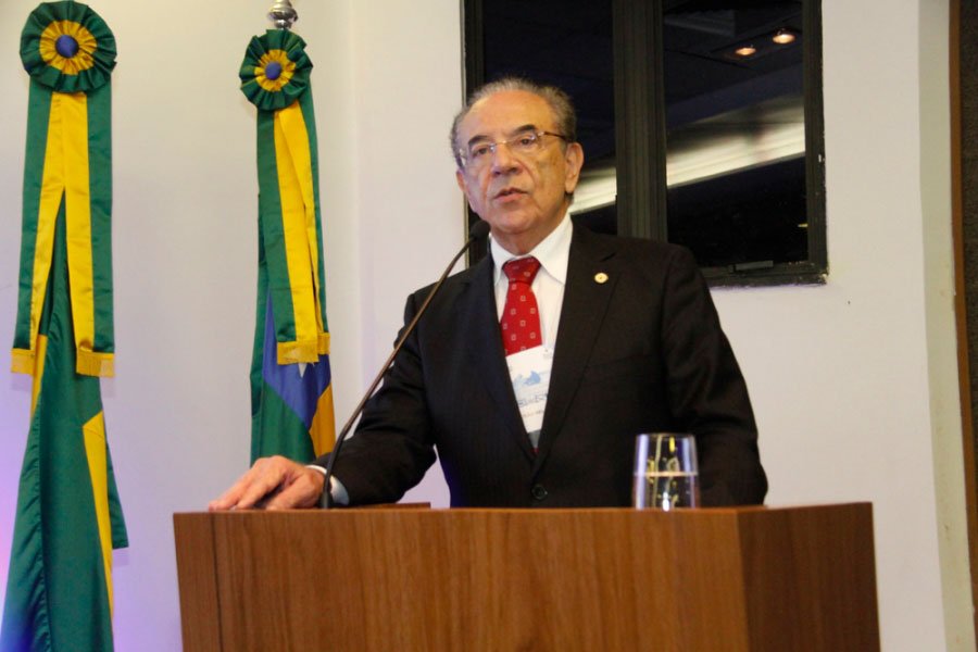 helvecio-presidente-irb