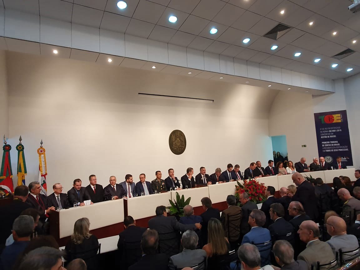Posse do conselheiro Estilac Xavier como presidente do Tribunal de Contas do Estado do Rio Grande do Sul (TCE-RS)