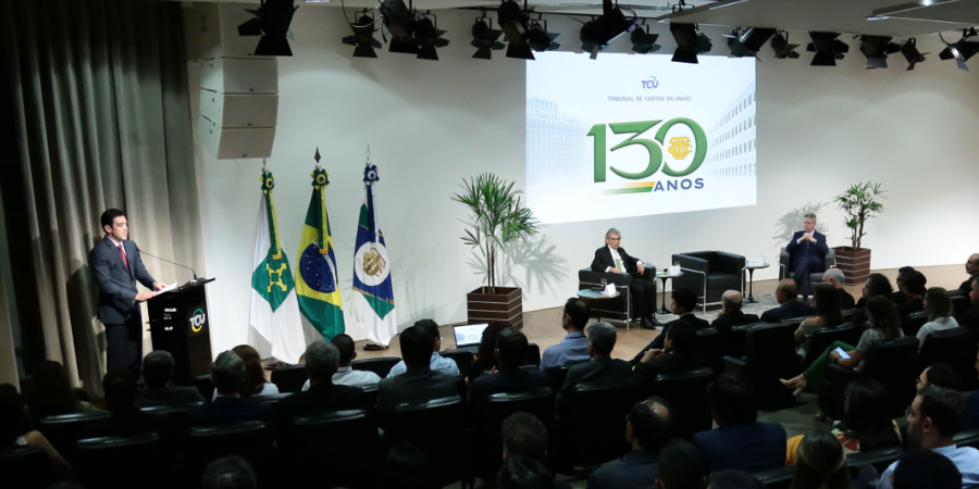 capa_colar_mérito