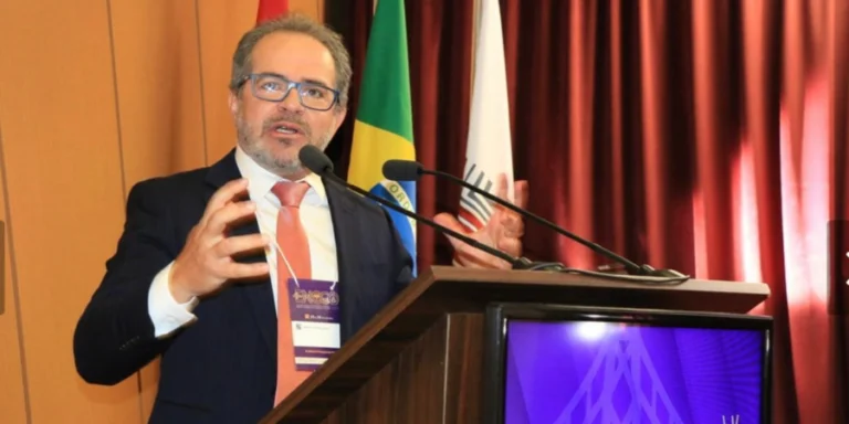 Valdecir Pascoal recorre à Odisseia para discutir os caminhos dos Tribunais de Contas